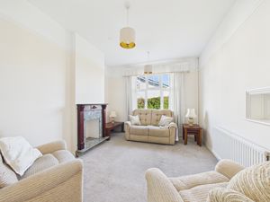 Lounge- click for photo gallery